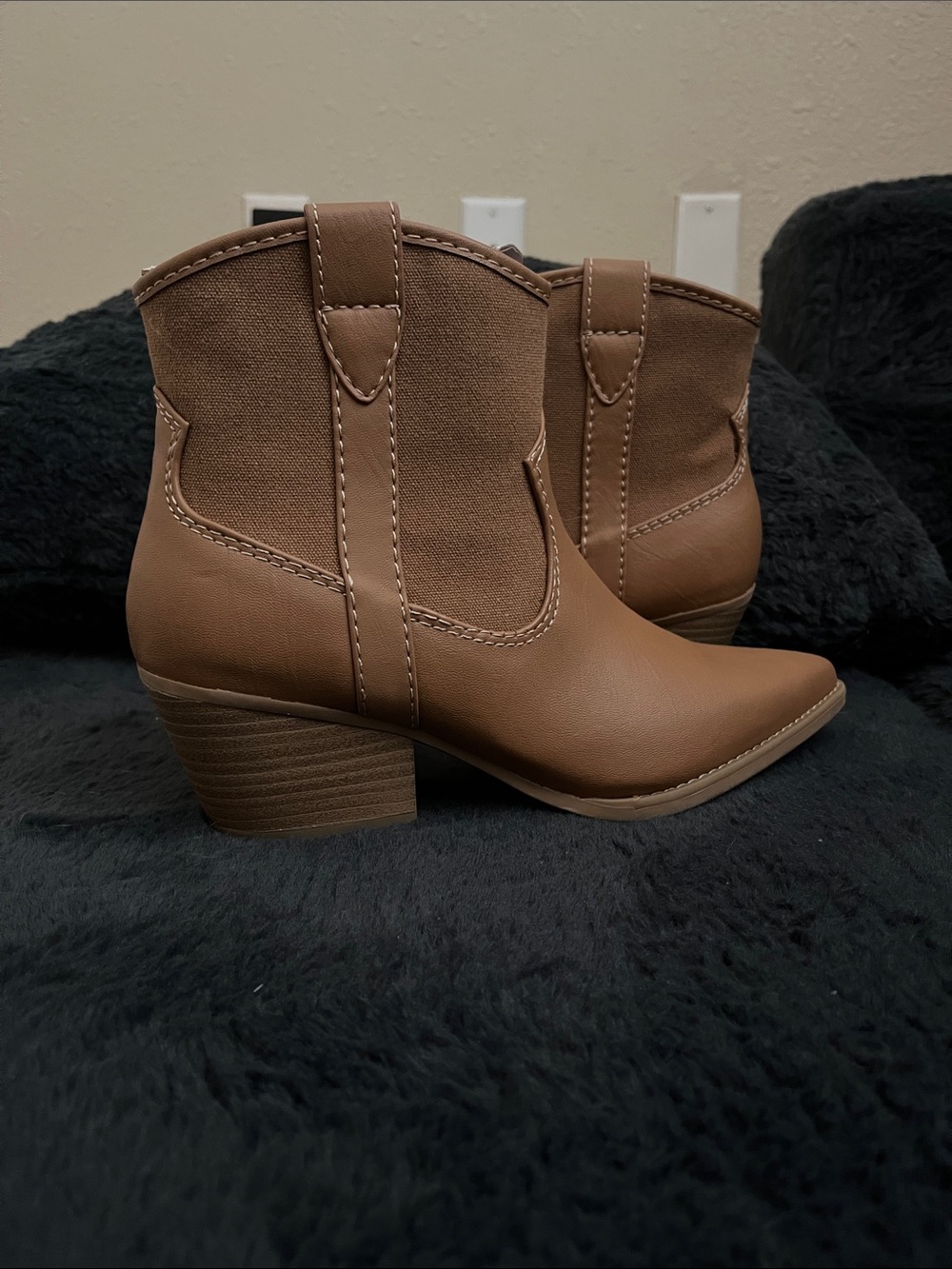 Universal Thread western ankle boots